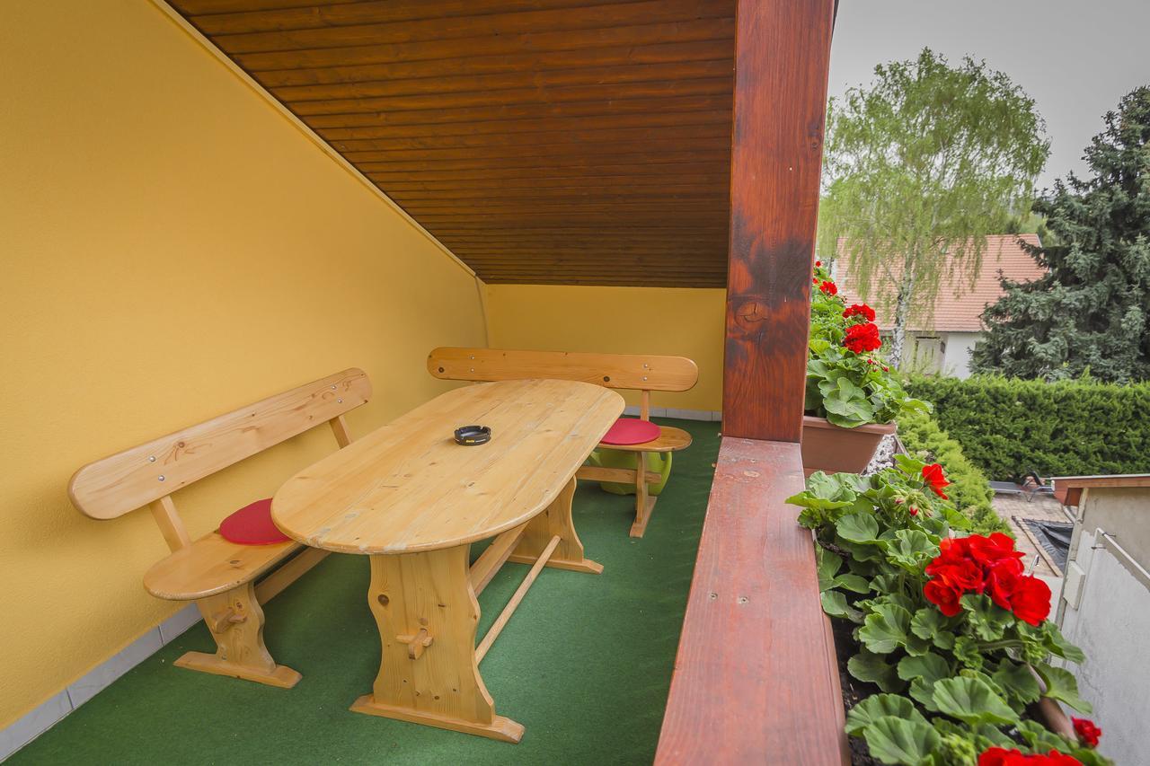 Apart Júlia Villa Hévíz Exterior foto